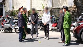 Truy xét nhanh nhóm thiếu niên truy sát bạn học trước cổng trường