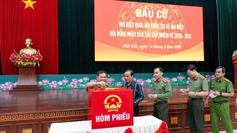 Bầu cử sớm tại Công an Đắk Lắk