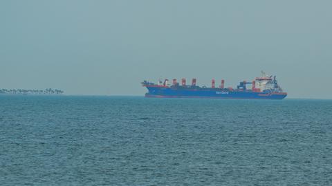 Iraq đàm phán với Iran về vận chuyển dầu qua Eo biển Hormuz