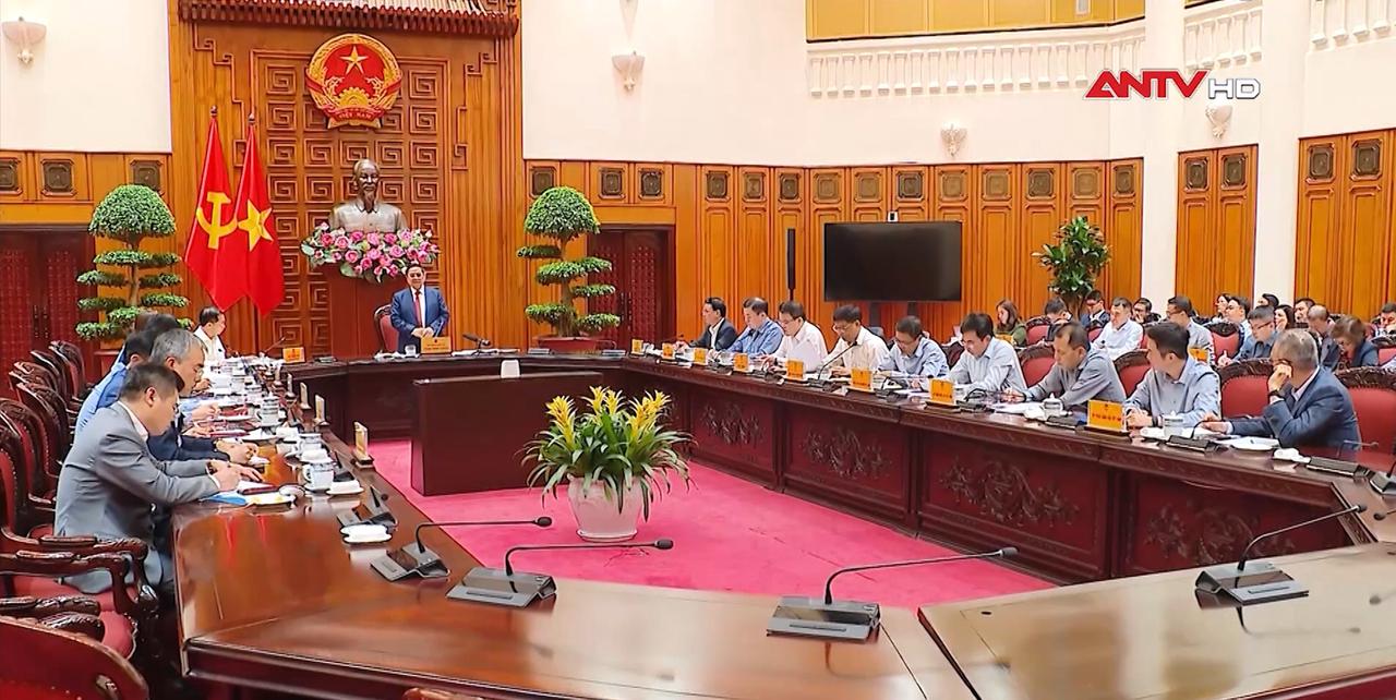 Không để thiếu năng lượng cho sản xuất, kinh doanh, tiêu dùng