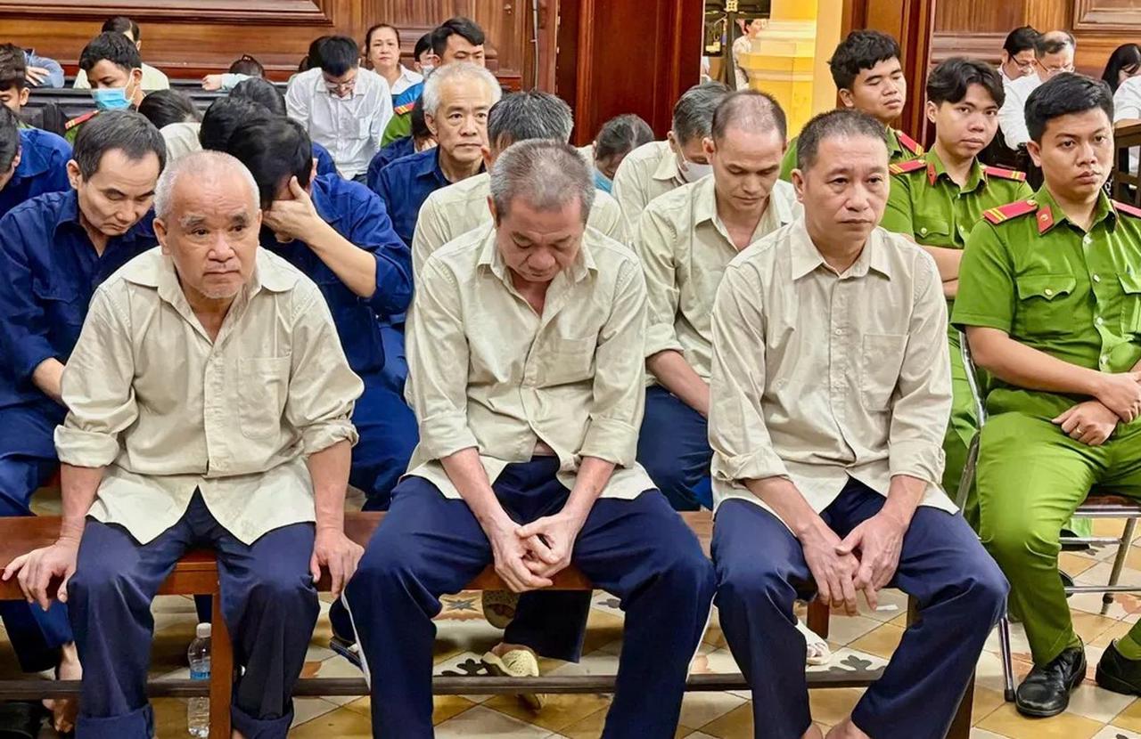 Giám đốc trung tâm đào tạo lái xe bị đề nghị 30 năm tù