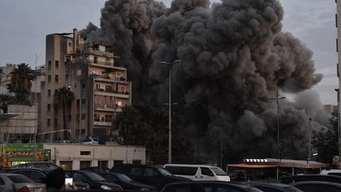 Iran tấn công dữ dội vào Israel và các nước vùng Vịnh