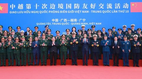 Giao lưu hữu nghị quốc phòng biên giới Việt Nam - Trung Quốc lần thứ 10 kết thúc thành công tốt đẹp
