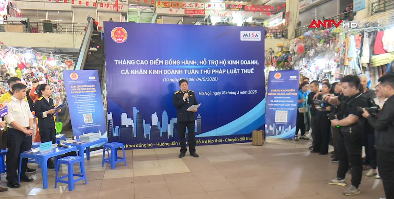 Ra quân hỗ trợ hộ kinh doanh thực hiện chính sách thuế mới