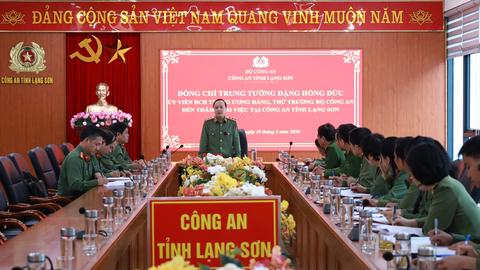 Thứ trưởng Đặng Hồng Đức làm việc tại Công an tỉnh Lạng Sơn
