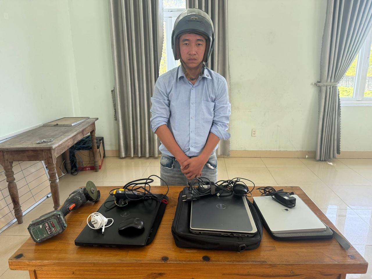 Đà Nẵng: Làm rõ kẻ trộm liên tiếp đột nhập phòng trọ Đà Nẵng: Làm rõ kẻ trộm liên tiếp đột nhập phòng trọ