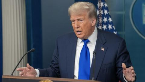 Tổng thống Mỹ cân nhắc rút căn cứ khỏi châu Âu