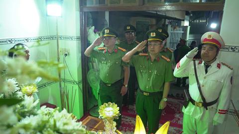 Anh ngã xuống vì bình yên dòng sông quê hương