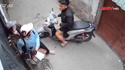 Triệu tập đối tượng đánh người phụ nữ trên phố Định Công Thượng