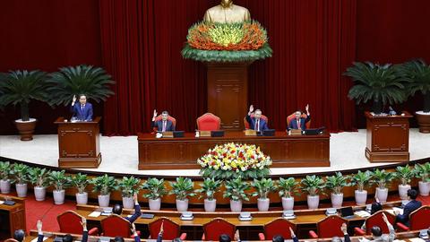 Bế mạc Hội nghị lần thứ 2 của Ban Chấp hành Trung ương Đảng khóa XIV