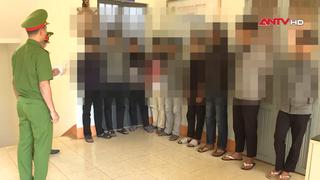 Mâu thuẫn trên Tiktok, 2 học sinh mang hung khí đánh nhau