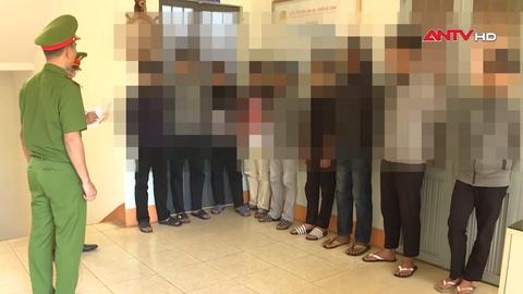 Mâu thuẫn trên Tiktok, 2 học sinh mang hung khí đánh nhau