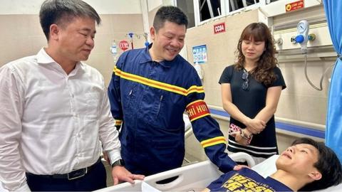 Khen thưởng 7 cá nhân cứu người trong vụ cháy ở Hoàng Mai