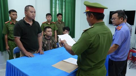 Khởi tố 8 đối tượng gây rối trật tự công cộng