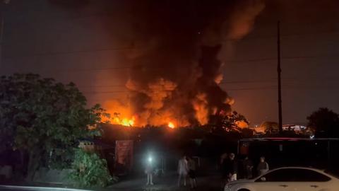 Cháy xưởng gỗ làm một người tử vong