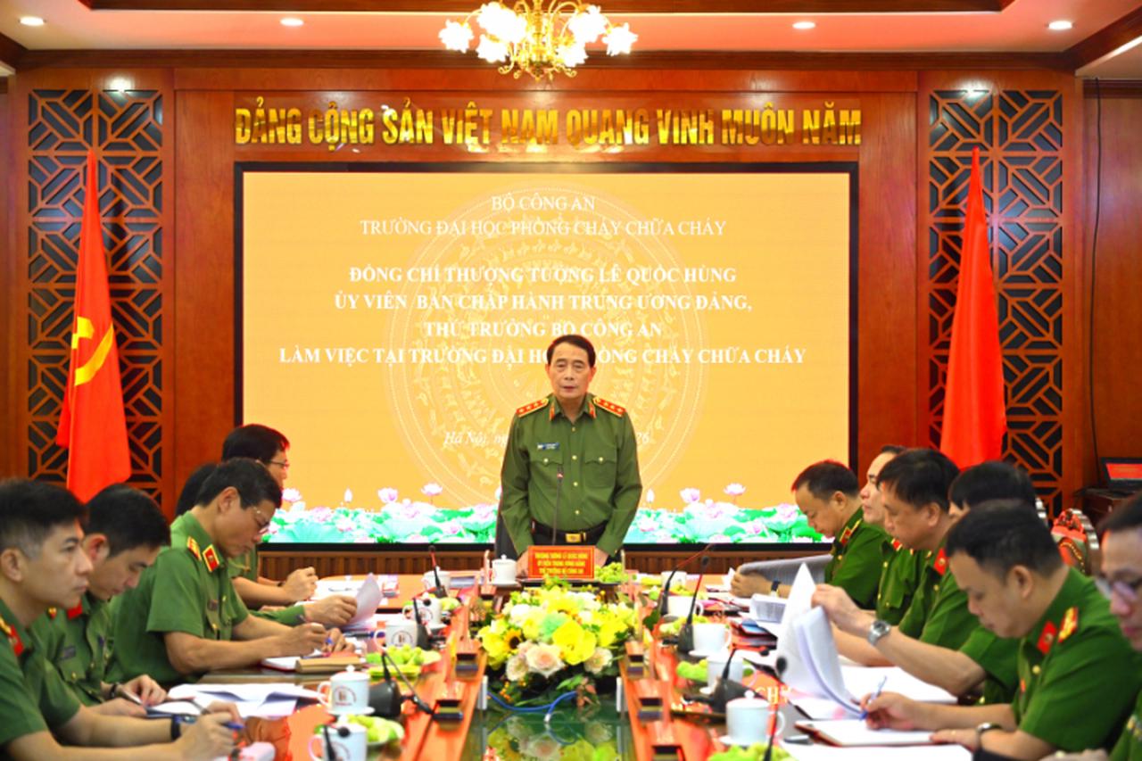 Thứ trưởng Lê Quốc Hùng làm việc với Trường Đại học Phòng cháy chữa cháy Thứ trưởng Lê Quốc Hùng làm việc với Trường Đại học Phòng cháy chữa cháy