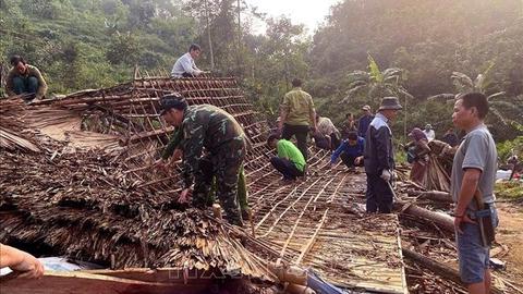 4 người chết, 9 người bị thương do mưa đá, dông lốc