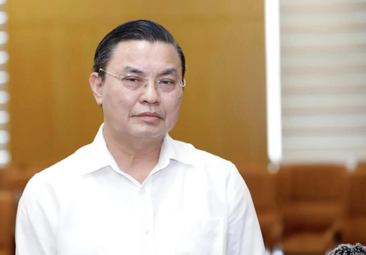 Khởi tố cựu Cục trưởng Cục Môi trường Hoàng Văn Thức 