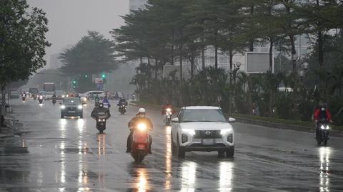 Ứng phó dông lốc và mưa đá diễn biến phức tạp