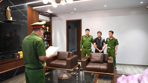 Khởi tố nhóm đối tượng “xã hội đen” núp bóng doanh nghiệp