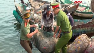 Lực lượng Công an đồng hành cùng ngư dân vươn khơi bám biển