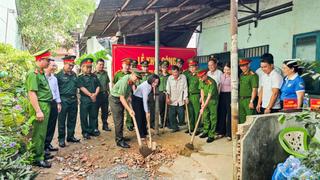 Khởi công sửa nhà cho gia đình thương binh khó khăn 