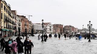 Mưa lớn và bão gây ra lũ lụt tại Italia