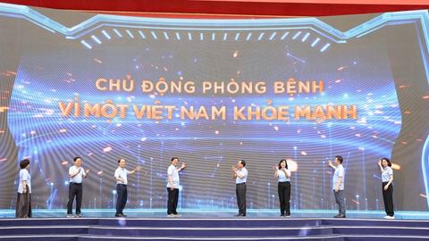 Mít tinh phát động Ngày Sức khỏe toàn dân