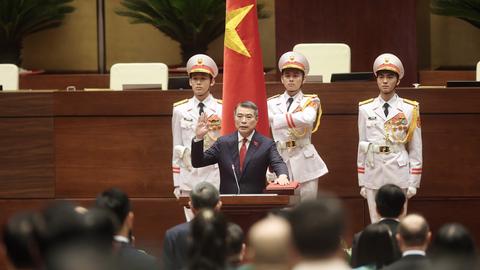 Đồng chí Lê Minh Hưng được bầu giữ chức Thủ tướng Chính phủ