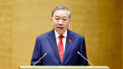 Giữ vững môi trường hòa bình, ổn định, thúc đẩy đất nước phát triển nhanh, bền vững