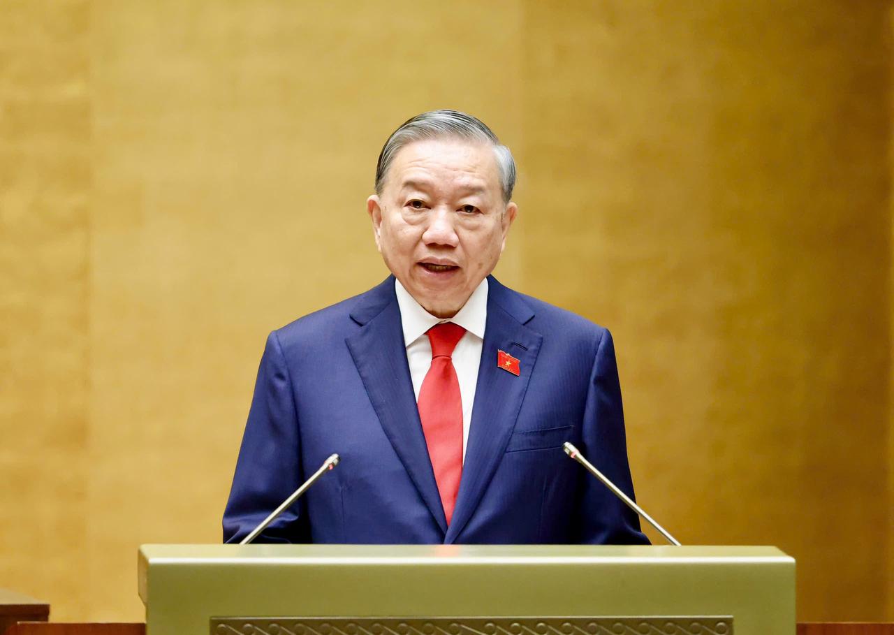 Giữ vững môi trường hòa bình, ổn định, thúc đẩy đất nước phát triển nhanh, bền vững