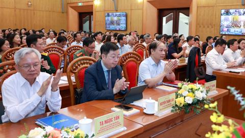 Phát huy vai trò báo chí, trí thức, văn nghệ sĩ trong triển khai Nghị quyết Đại hội Đảng XIV