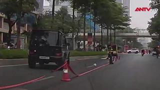 Điều tra vụ cụ ông tử vong cạnh xe Mercedes trên phố lúc sáng sớm