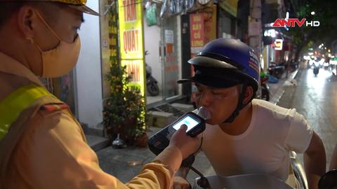 Công an thành phố Hà Nội duy trì kiểm tra nồng độ cồn
