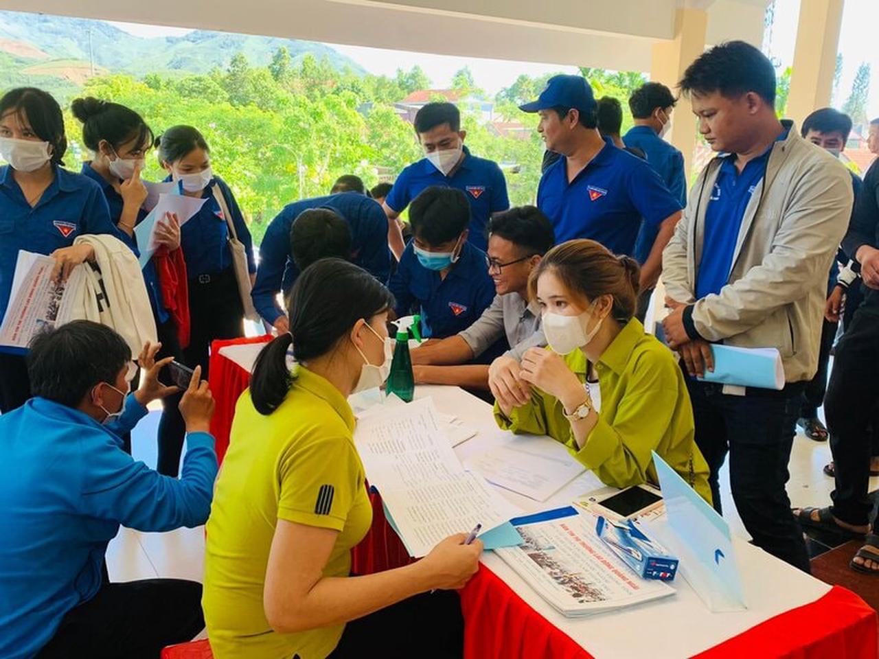 Đưa lao động đi làm việc nước ngoài ở xã Sơn Tây Thượng