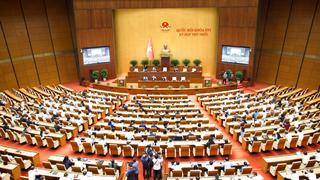 Quốc hội thông qua giảm thuế xăng dầu về 0% từ 16/4