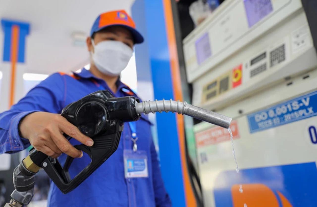 Giảm thuế với xăng dầu về 0% đến hết tháng 6/2026