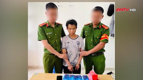 Bắt quả tang vụ mua bán 2.000 viên hồng phiến