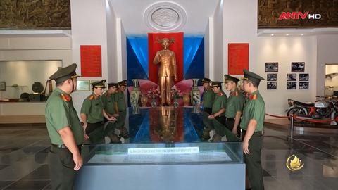 Sứ mệnh thầm lặng