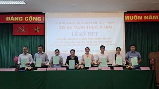 TP.HCM tổ chức ký kết cam kết bảo đảm an toàn thực phẩm 