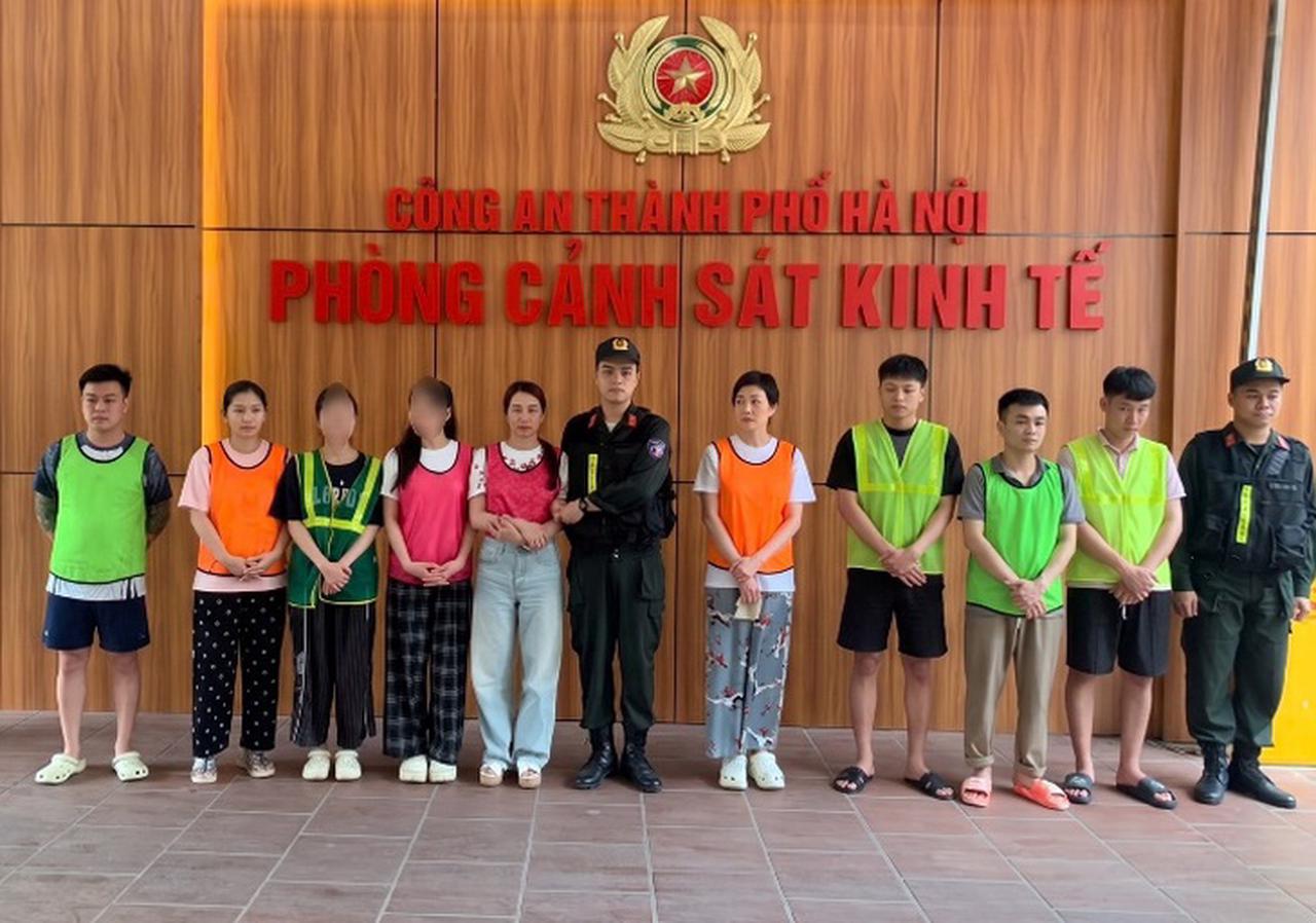 Khởi tố 9 bị can thu thập trái phép thông tin cá nhân để mở tài khoản ngân hàng