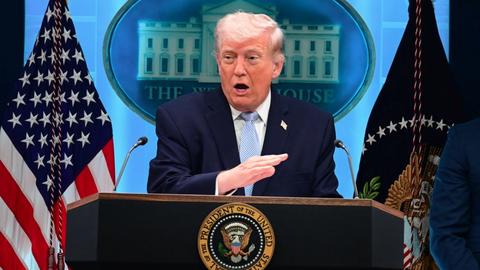 Tổng thống Donald Trump tuyên bố xung đột Mỹ - Iran nên kết thúc