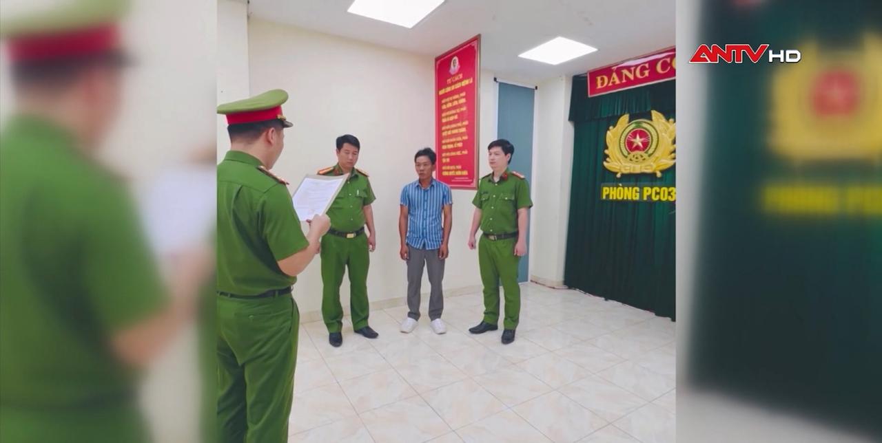 Khởi tố đối tượng đổ chất thải trái phép 