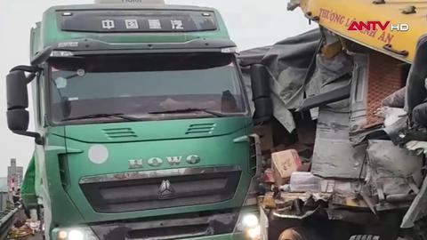 Va chạm giữa xe tải và xe đầu kéo trên cao tốc làm 1 người tử vong