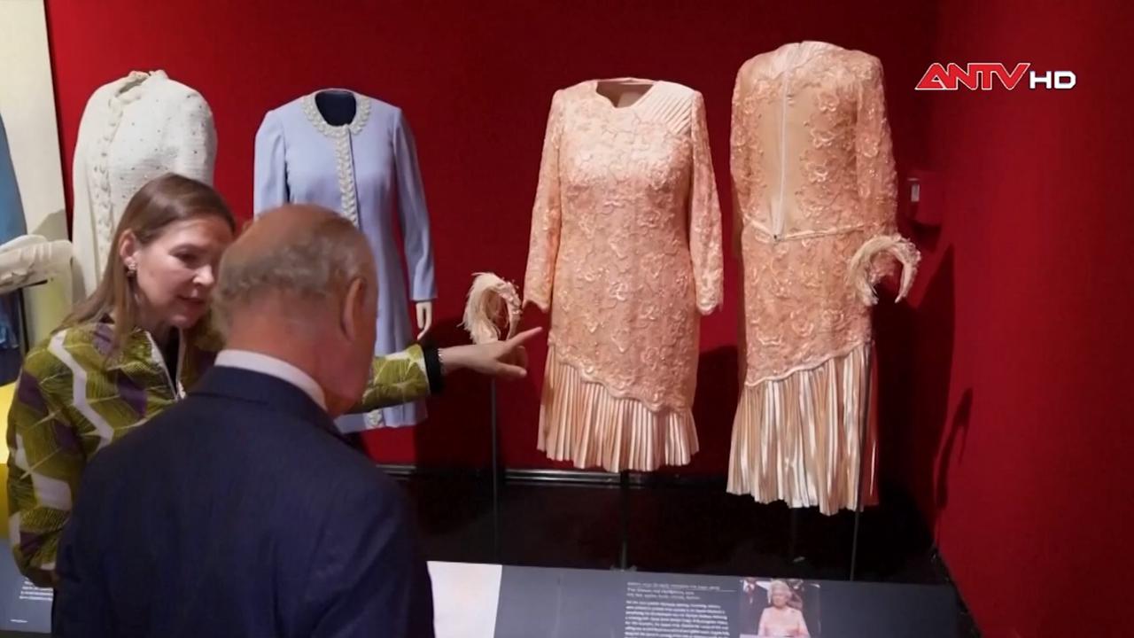 Khai mạc triển lãm chủ đề Nữ Hoàng Elizabeth II