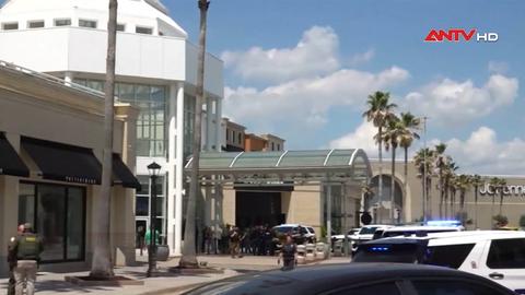 Nổ súng tại trung tâm thương mại, nhiều người thương vong