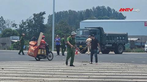 Đắk Lắk: Tai nạn giữa xe tải và taxi làm 2 người thương vong