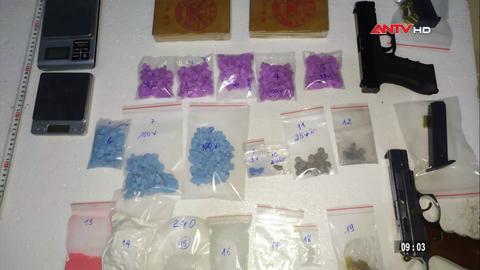 Đường dây ma túy tàng trữ nhiều súng tại xã Phú Riềng