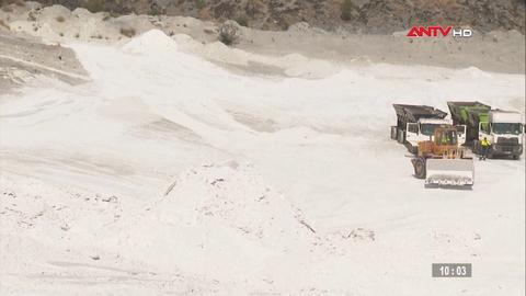 Mỹ đầu tư khai thác đất hiếm ở Nam Phi