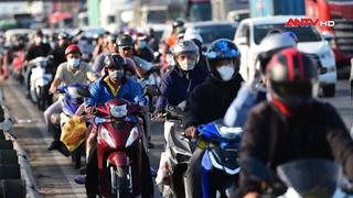 Giao thông tại cửa ngõ TP.HCM ùn ứ trong ngày cao điểm nghỉ lễ